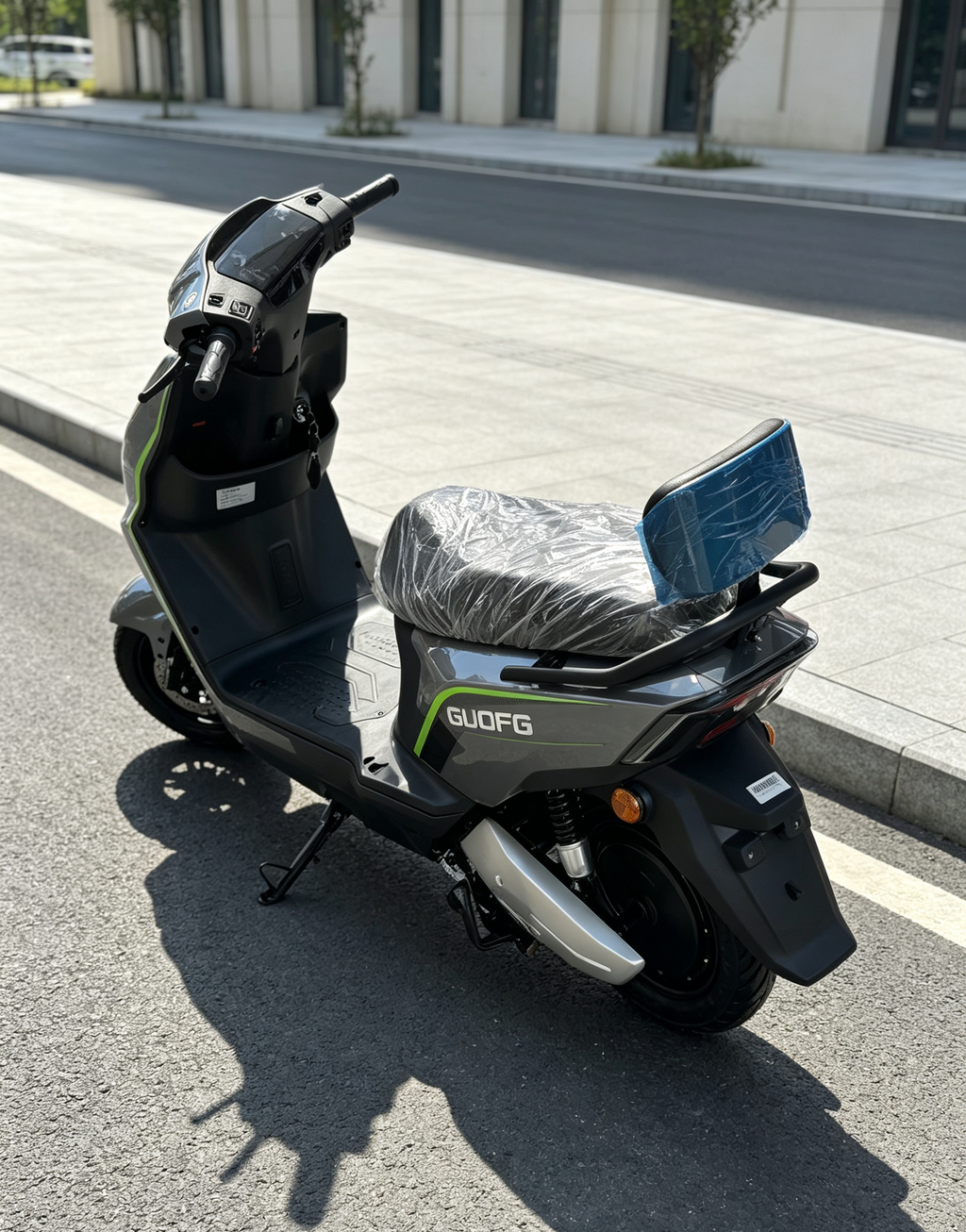 1000W City Commuter Electric Scooter | 60KM/H Max Speed, Available options. Mileage Adult Electric Motorcycle
