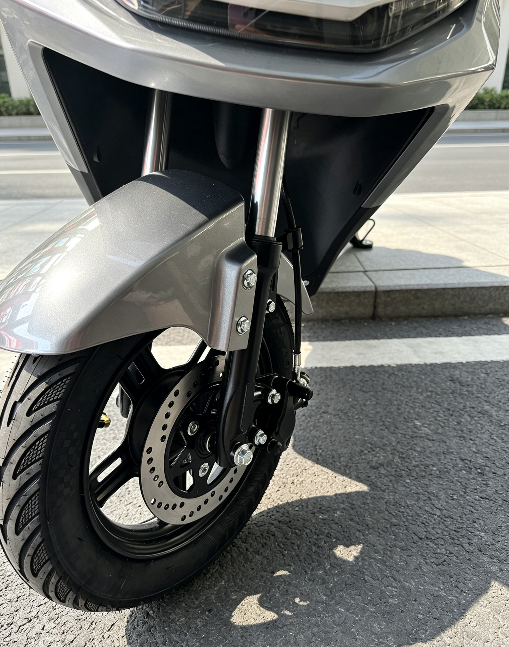 1000W City Commuter Electric Scooter | 60KM/H Max Speed, Available options. Mileage Adult Electric Motorcycle